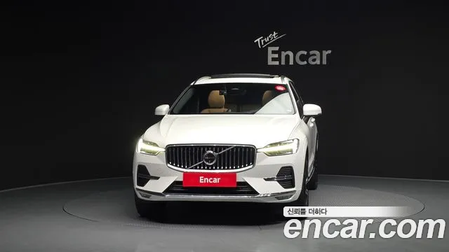 Volvo XC60 2024 — фото 3