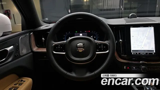 Volvo XC60 2024 — фото 13