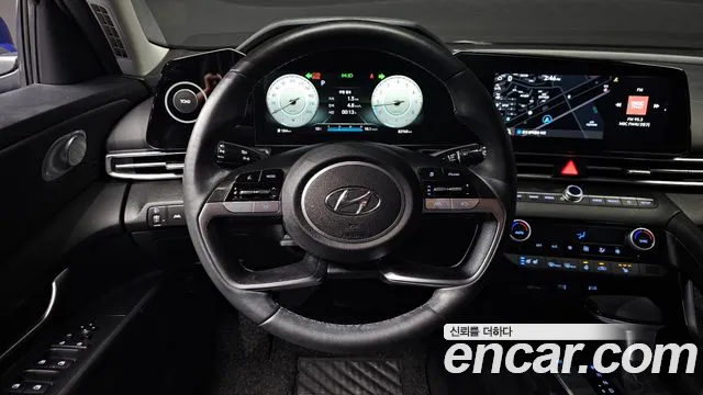 Hyundai AVANTE 2021 — фото 13