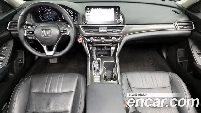 Honda Accord 2018 — фото 7