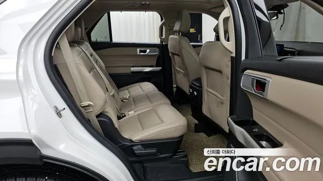 Ford Explorer 2021 — фото 12