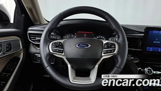 Ford Explorer 2021 — фото 13