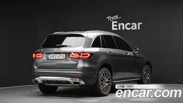Mercedes-Benz GLC-Class 2021 — фото 2