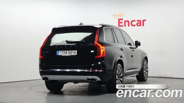 Volvo XC90 2021 — фото 2