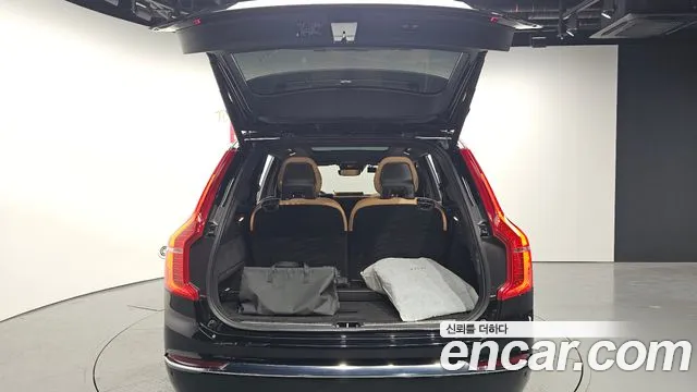 Volvo XC90 2021 — фото 20