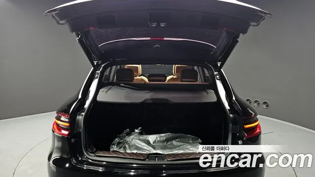 Porsche Macan 2017 — фото 20