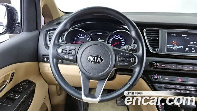 Kia Canival 2019 — фото 13
