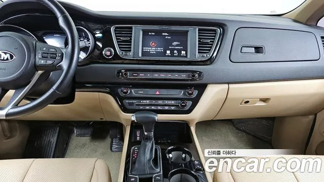 Kia Canival 2019 — фото 14