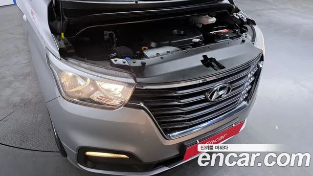 Hyundai Starex 2018 — фото 6