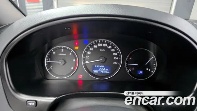 Hyundai Starex 2018 — фото 8