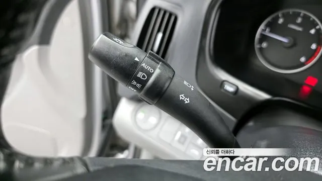 Hyundai Starex 2018 — фото 16