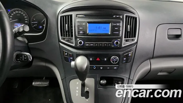 Hyundai Starex 2018 — фото 17