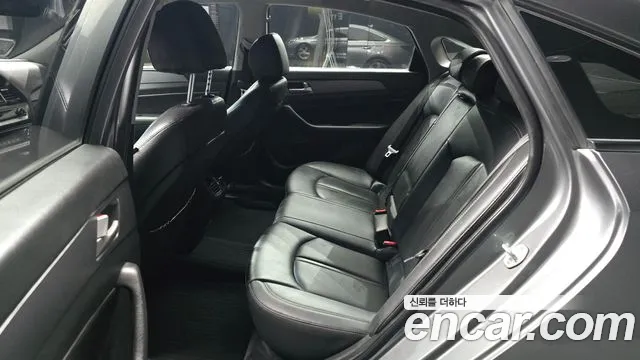 Hyundai Sonata 2018 — фото 13