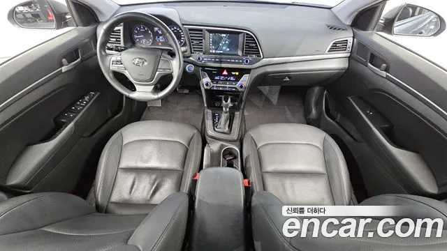 Hyundai AVANTE 2017 — фото 7
