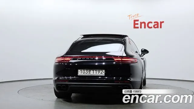 Porsche Panamera 2018 — фото 3
