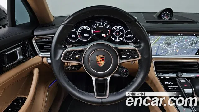 Porsche Panamera 2018 — фото 12