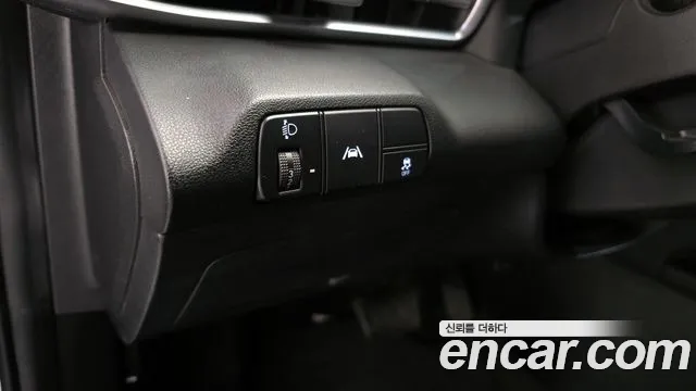 Hyundai AVANTE 2021 — фото 18