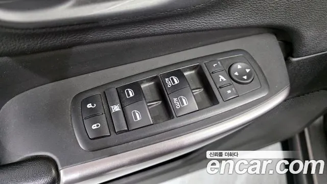 Jeep Cherokee 2019 — фото 14