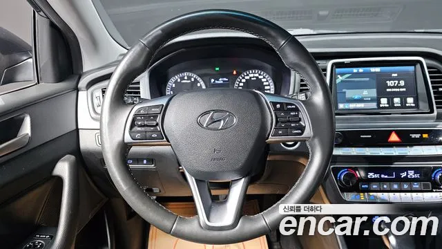 Hyundai Sonata 2019 — фото 16