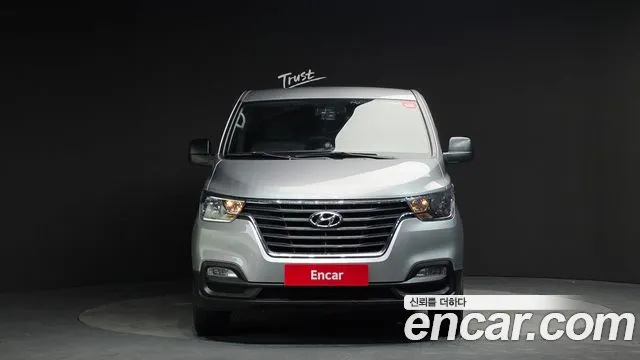 Hyundai Starex 2019 — фото 3