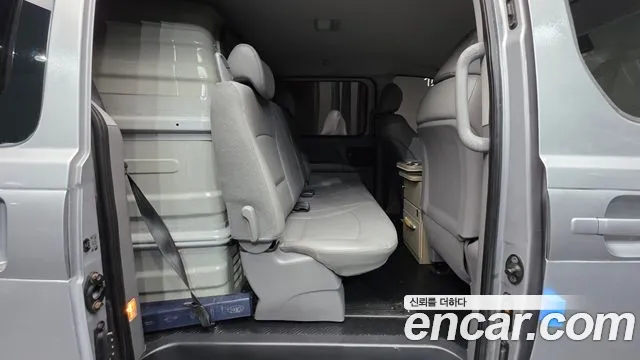Hyundai Starex 2019 — фото 19