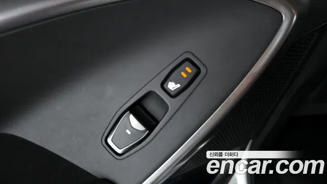 Hyundai Santafe 2016 — фото 18