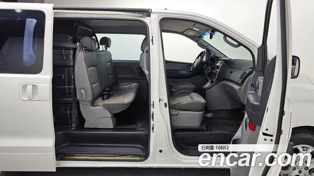 Hyundai Starex 2008 — фото 12