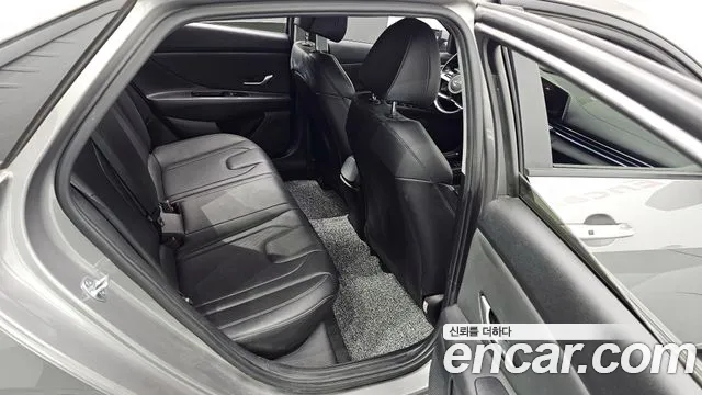 Hyundai AVANTE 2021 — фото 11