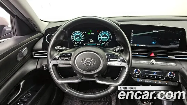 Hyundai AVANTE 2021 — фото 16