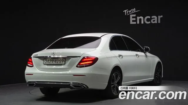 Mercedes-Benz E-Class 2020 — фото 2