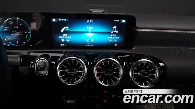 Mercedes-Benz A-Class 2022 — фото 14