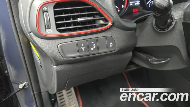 Hyundai i30 2018 — фото 17