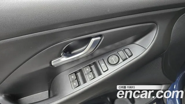 Hyundai i30 2018 — фото 18