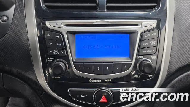 Hyundai Accent 2012 — фото 16