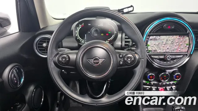 Mini Cooper 2021 — фото 13