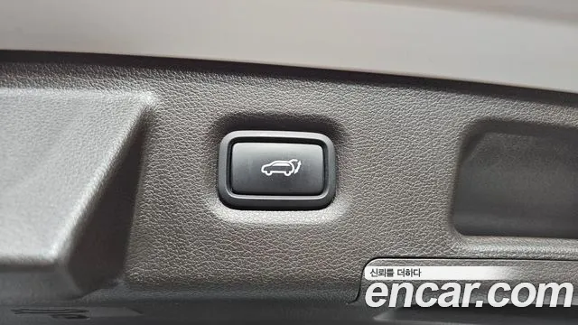 Hyundai Santafe 2021 — фото 20