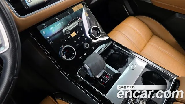 Land Rover Range Rover Velar 2021 — фото 9