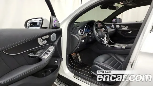 Mercedes-Benz GLC-Class 2023 — фото 10