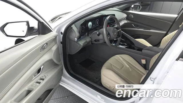 Hyundai AVANTE 2023 — фото 11
