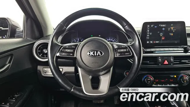 Kia K3 2021 — фото 17