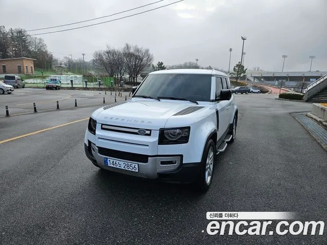 Land Rover Defender 2020 — фото 11