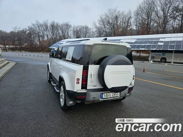 Land Rover Defender 2020 — фото 12