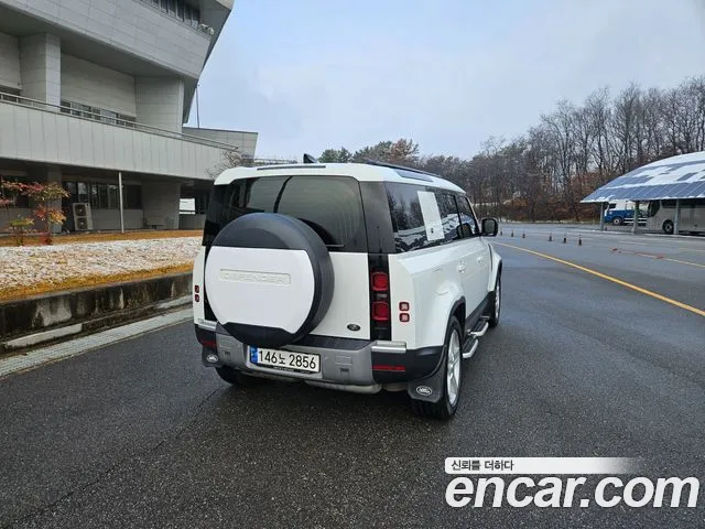 Land Rover Defender 2020 — фото 14