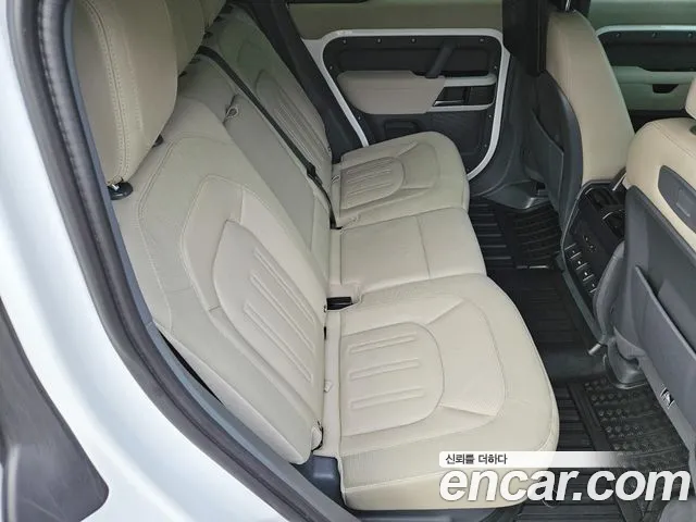 Land Rover Defender 2020 — фото 15
