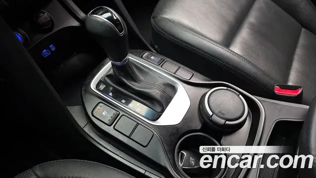 Hyundai Santafe 2016 — фото 9