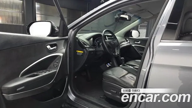 Hyundai Santafe 2016 — фото 10