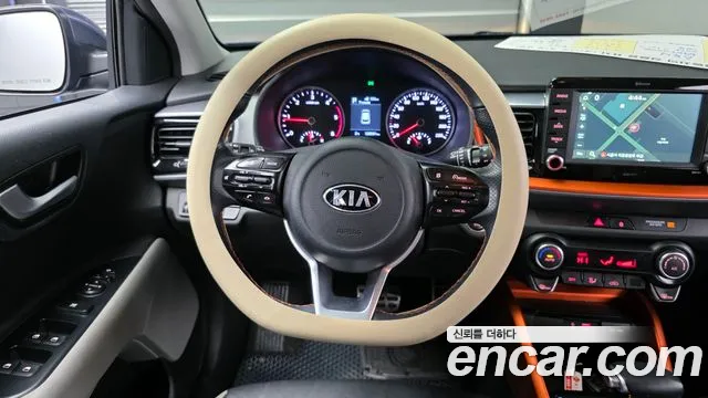 Kia Stonic 2019 — фото 13