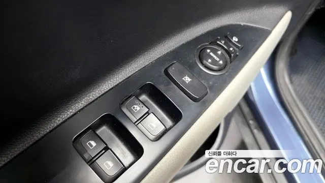 Kia Stonic 2019 — фото 14