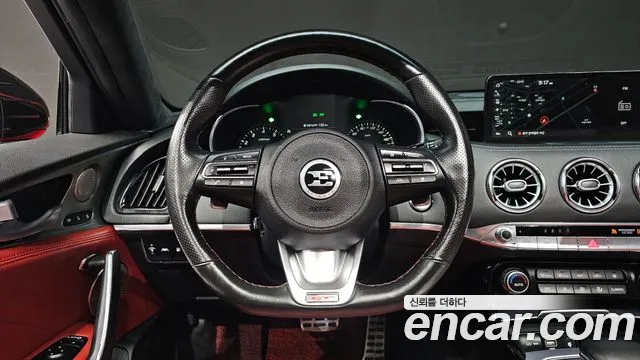 Kia Stinger 2021 — фото 12
