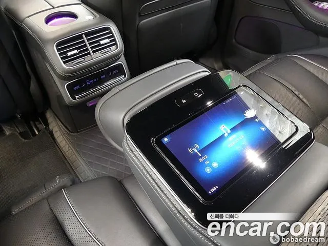 Mercedes-Benz GLS-Class 2023 — фото 18